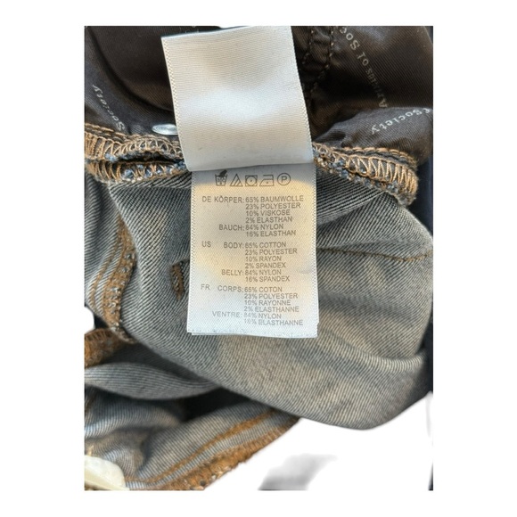 Articles Of Society Maternity Jeans - Size 31 - Picture 9 of 16